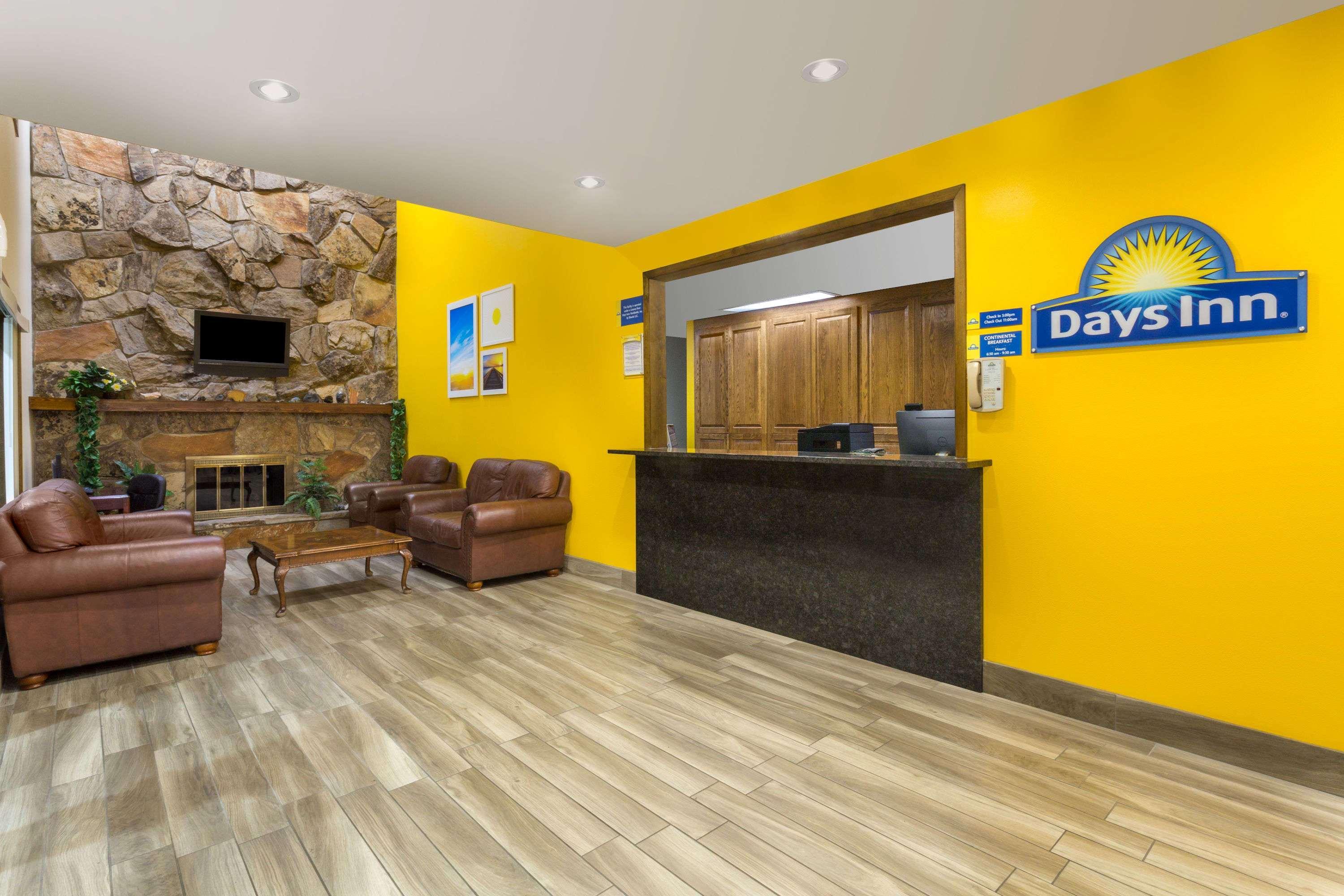 Days By Wyndham Hotel