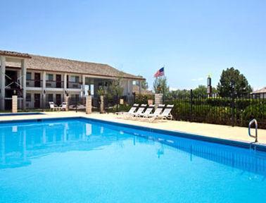 Days By Wyndham Hotel Delta