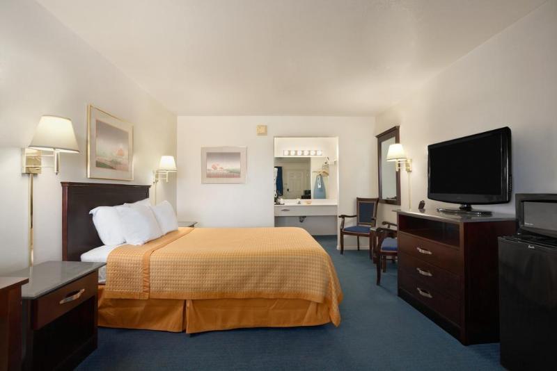 Days By Wyndham Hotel Delta